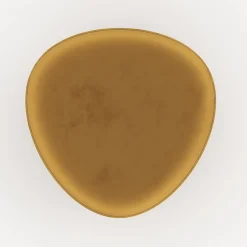 Pouf triangulaire en velours jaune - Emmy