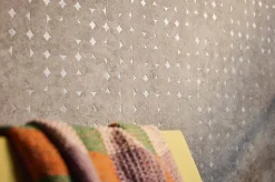 Profhome 396562-GU Papier peint à motifs graphiques texturé et des accents métalliques 5,33 m2