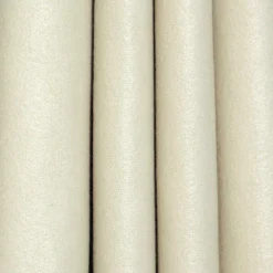 Rideau thermique satiné beige 140x240 cm, polyester doublé, opaque, œillets prêt-à-poser.