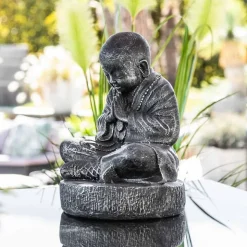 Statue moine shaolin assis gris patiné 40 cm