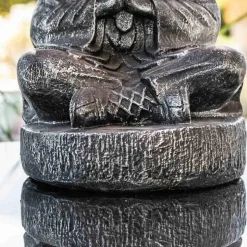 Statue moine shaolin assis gris patiné 40 cm