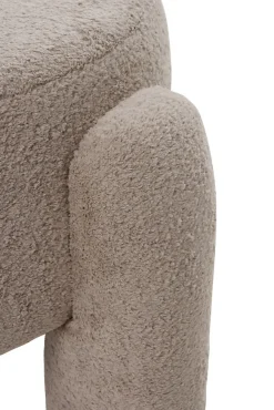 Structure du pouf et pieds tapissés en boucle taupe