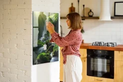 Tableau Aimanté Tulup 70x100 cm Cascade avec rochers En Verre Pour Cuisine