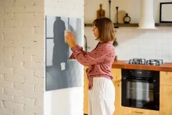 Tableau Aimanté Wallfluent 70x100 cm Vagues grises abstraites Marqueur noir En Verre Pour Cuisine
