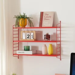 Étagère murale Strängnäs à 3 niveaux modulables 50 x 60 x 15 cm rouge en.casa
