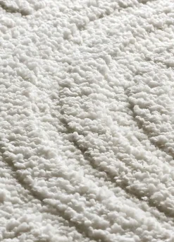 Tapis intérieur ATTICGO blanc rectangulaire géométrique avec relief 64x120 cm JUNO