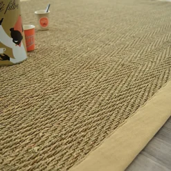 Tapis Jonc de mer - Bihar fin chevron - Ganse coton beige - 80 x 150 cm