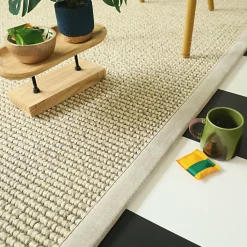 Tapis Laine et sisal - Caloundra grosses boucles crème - Ganse chenille grège - 80 x 150 cm