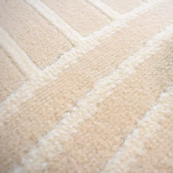 Tapis salon et chambre tissé motif géométrique LYN49 ARCROL, beige