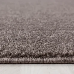 Tapis salon et chambre tissé motif uni SOULA, marron