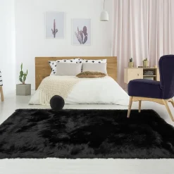 Tapis shaggy fait main motif uni SG FIN, noir