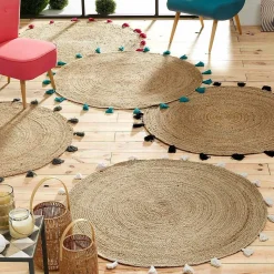 Tapis Shira - tapis rond à pompons - Douceur d'Intérieur - Tapis