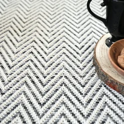 Tapis tissé plat - Java Chevron blanc - Ganse coton anthracite - 80 x 150 cm