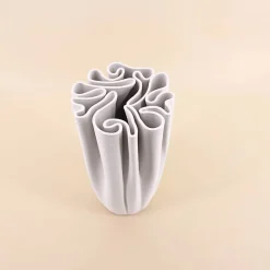 Vase blanc en céramique plissé 3D 28cm