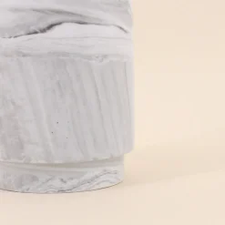 Vase en céramique effet marbre blanc 15cm