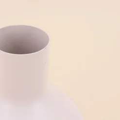 Vase en métal beige 15x10cm, Cléo